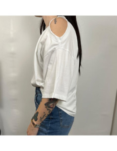 Vicolo T-shirt Girocollo Oversize In Cotone Con Spalle Cut-Out. 2