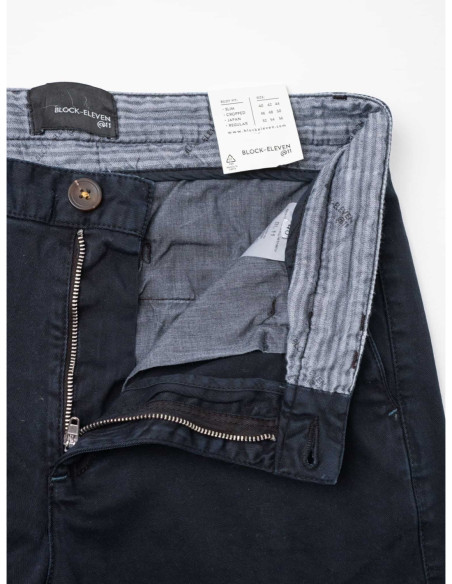 BL.11 Pantaloni Chinos Basico