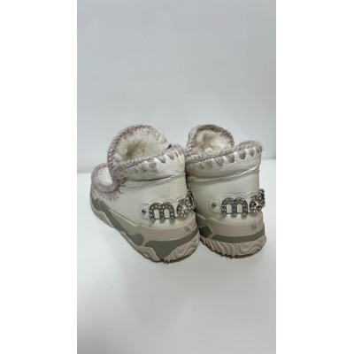 Mou Esk Trainer