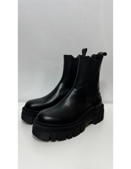 Ovyè Boot In Pelle