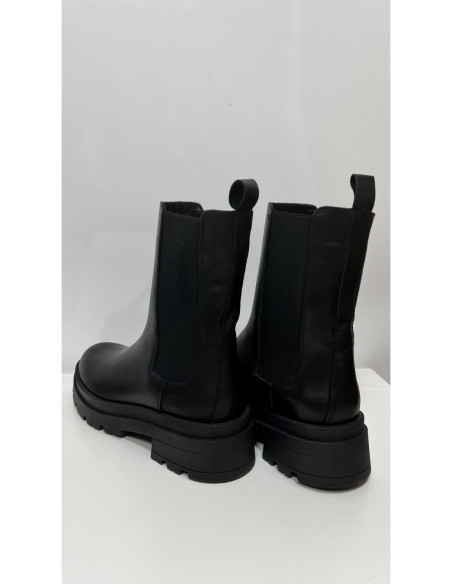 Ovyè Boot In Pelle
