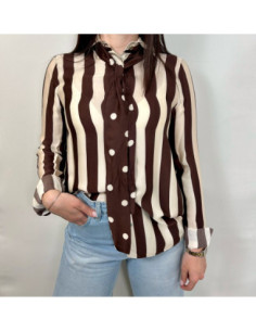 Tensione In Camicia A Righe