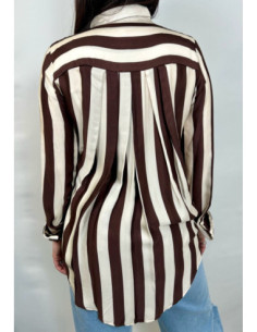 Tensione In Camicia A Righe 2