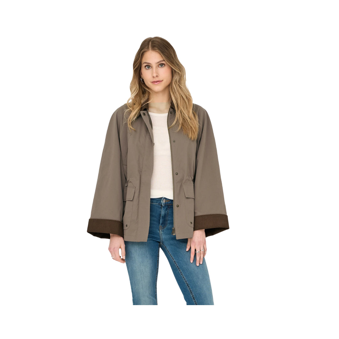 Only Giacca

15336401