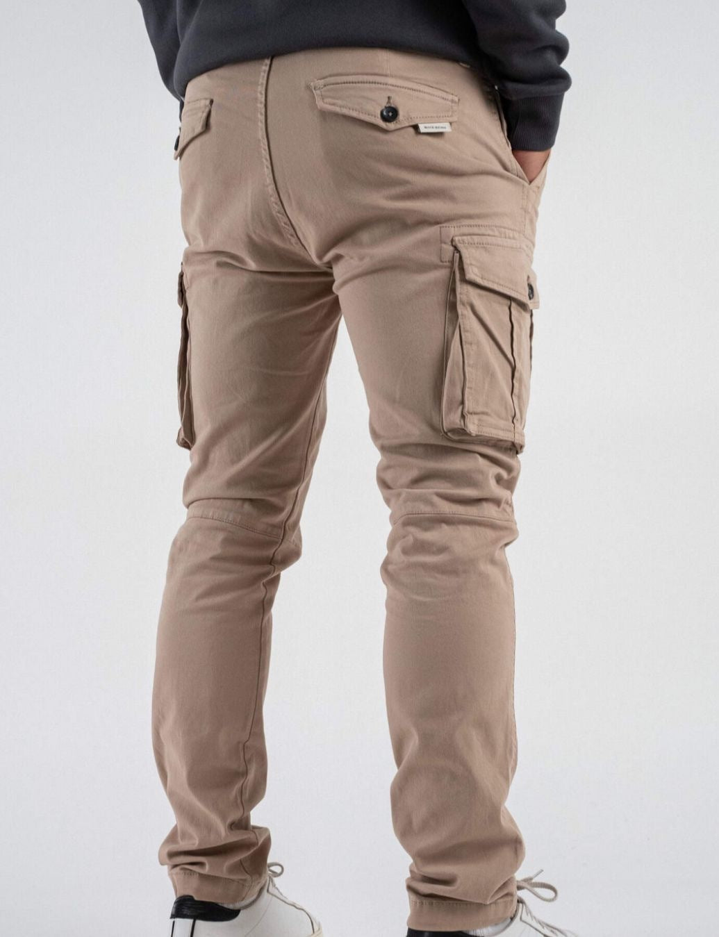 BL.11 Pantaloni Cargo Army
