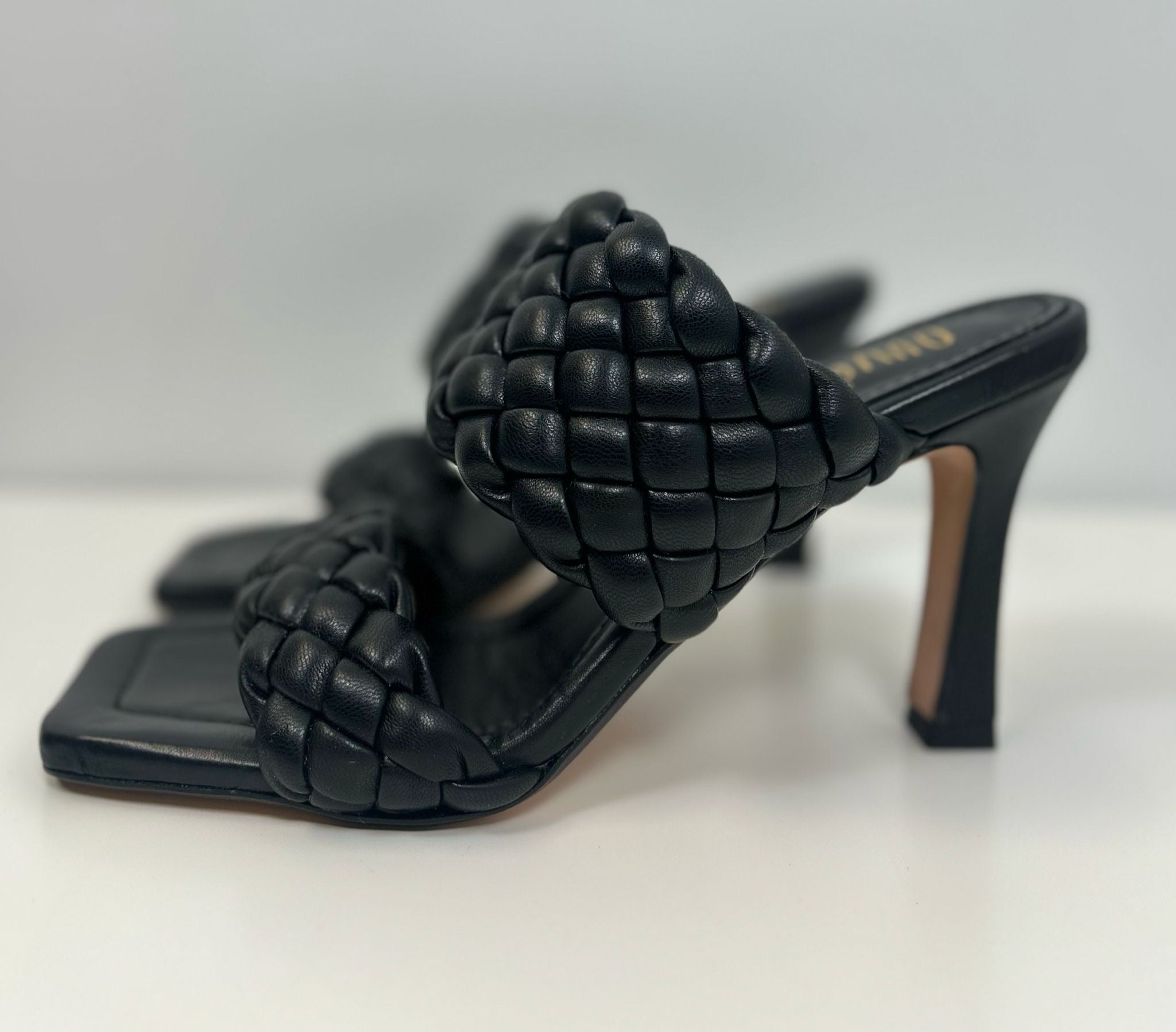 Ovyè Sandalo In Pelle Intrecciato