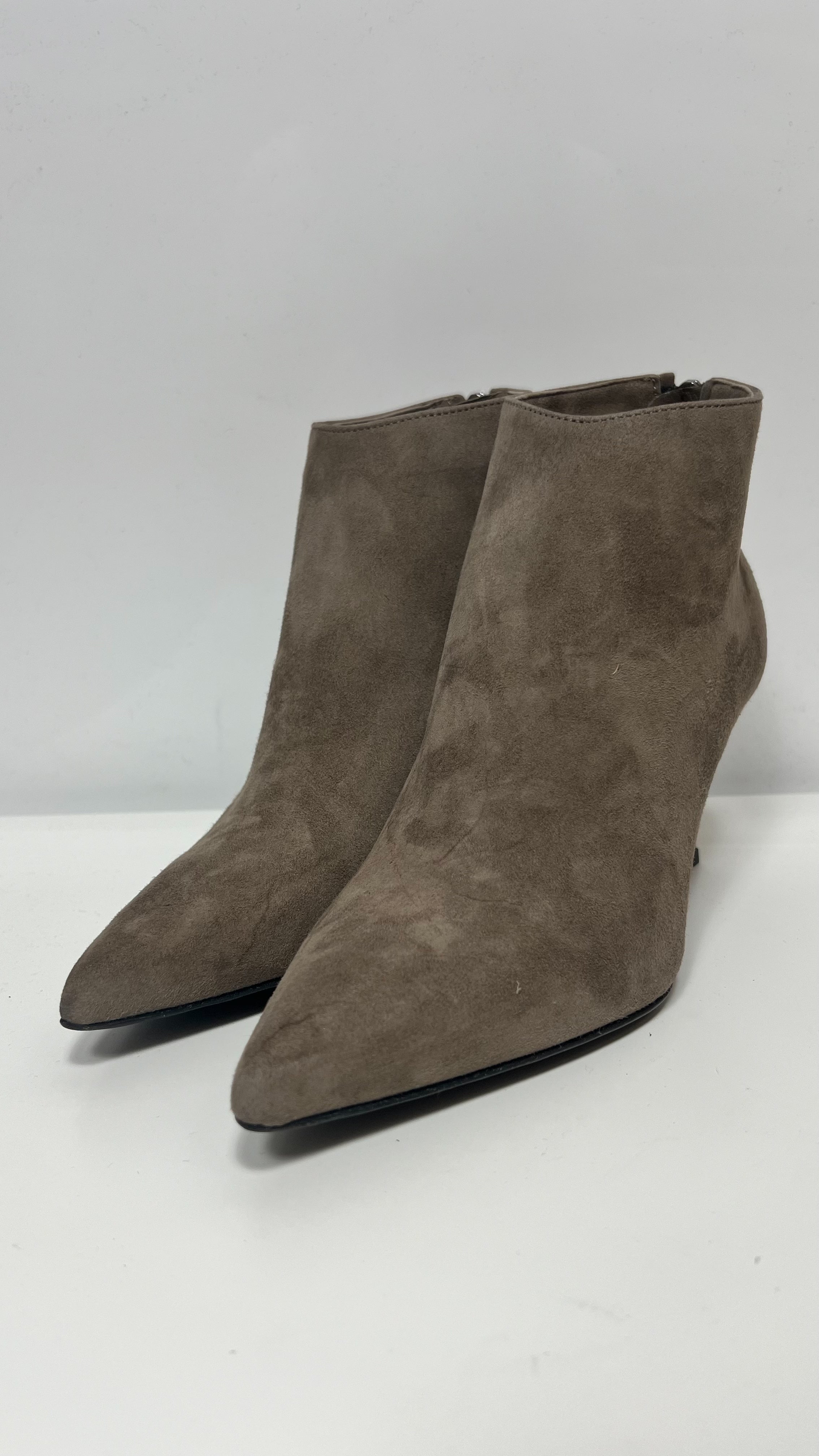 Ovyè Stivaletto In Camoscio