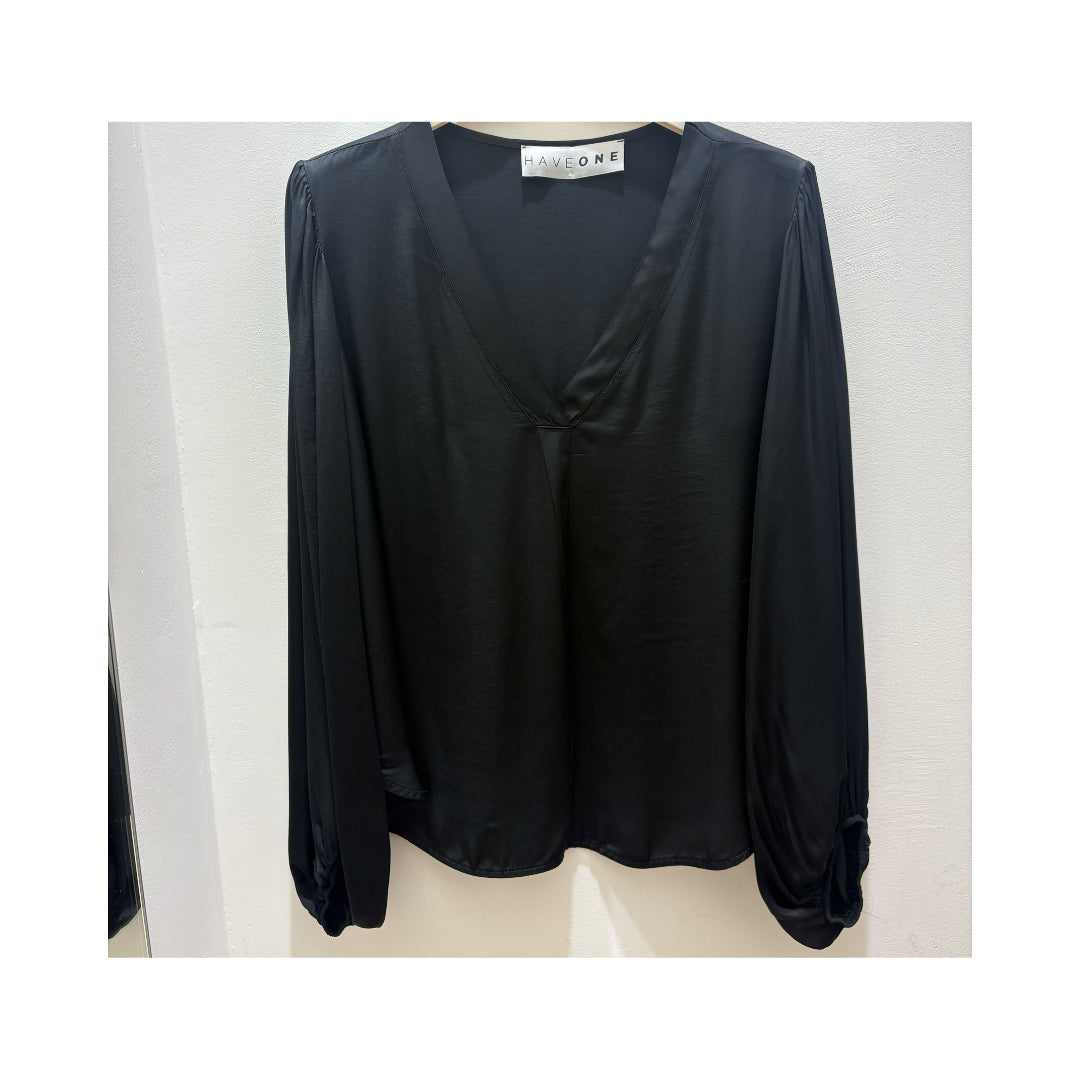 Blusa Scollo V HaveOne

CWG-Q006NERO