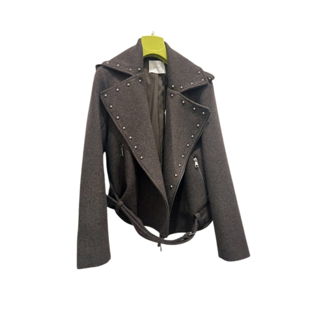 Philia Loft Giacca

D01E0973