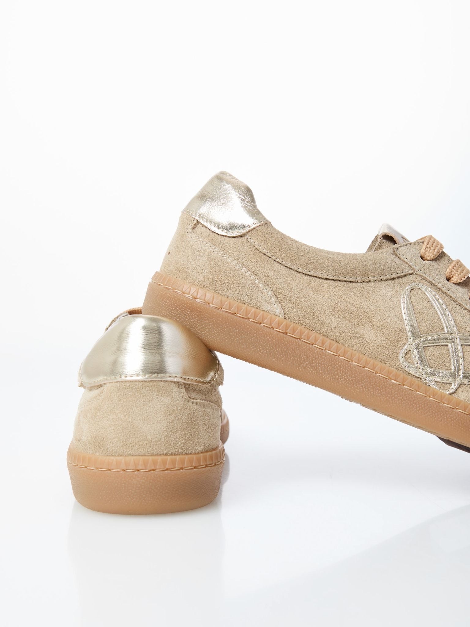 Ovyè Sneaker In Camoscio Charlotte