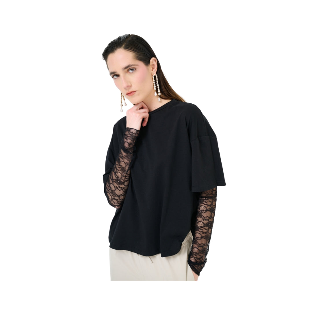 KikiSix T-Shirt Over Con Manica In Pizzo 
KXTS2461