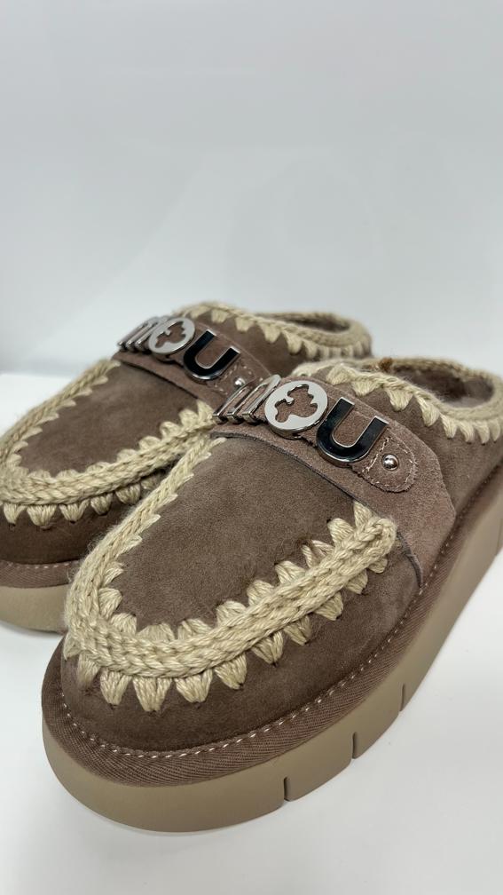 Mou Bounce Clog Metal Logo