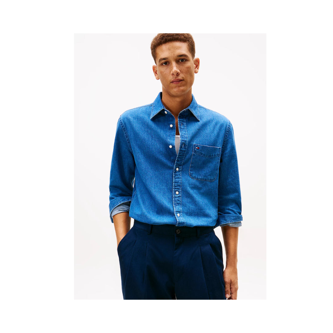 Tommy Hilfiger Camicia Regular Fit In Denim Con Bandierina 
MW0MW404941A4