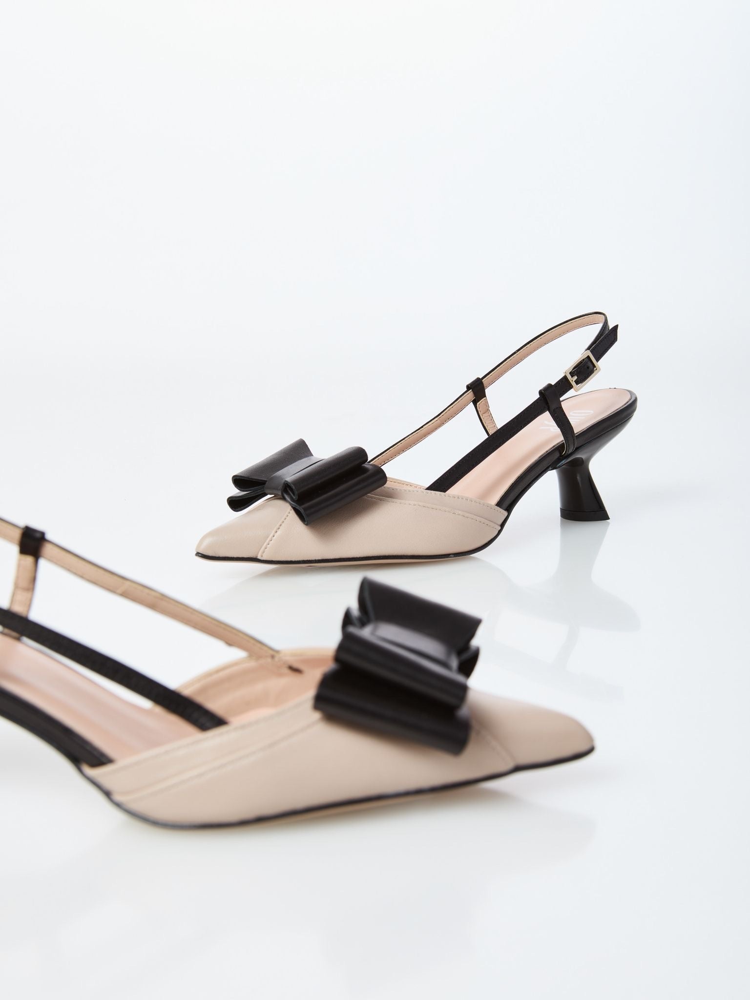 Ovyè Slingback In Pelle Samara