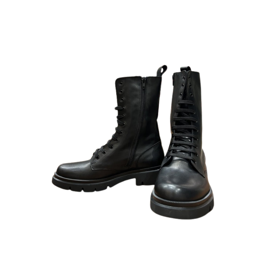 Ovyè Anfibio In Pelle

NI8211