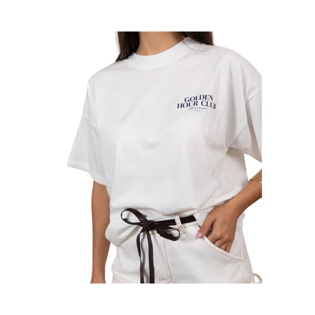 T-Shirt Golde Hour Club Vicolo

RAB0822