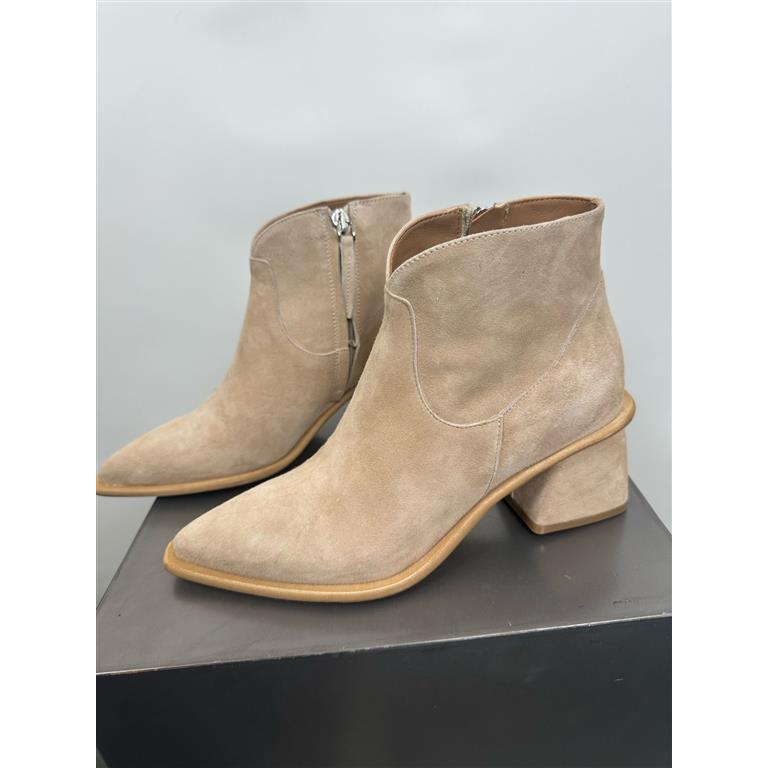 Ovyè Tronchetto In Camoscio