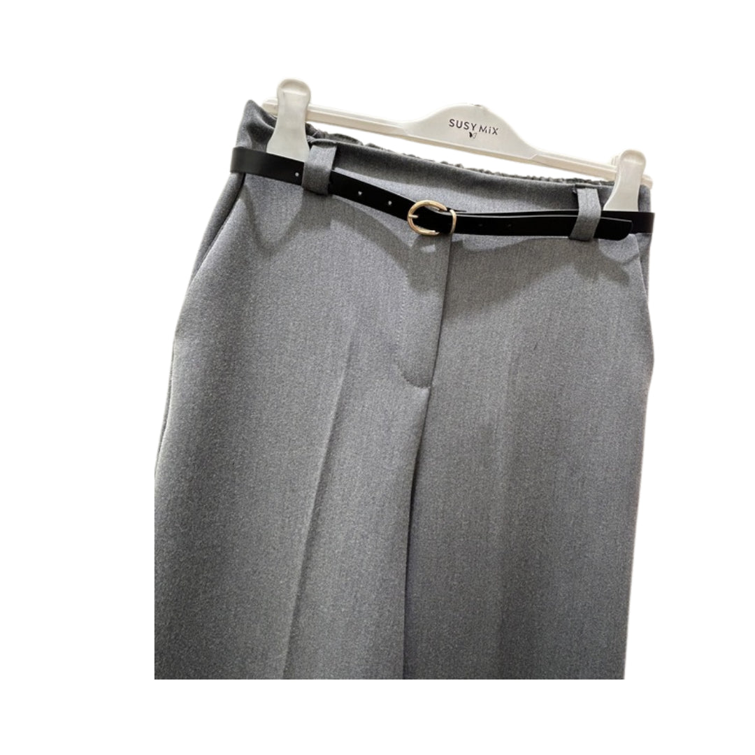 Susy Mix Pantaloni Con Cintura

T1316D157