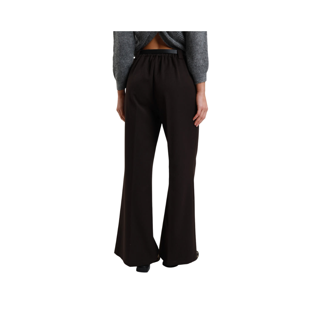 Susy Mix Pantaloni Con Cintura

T1316D157