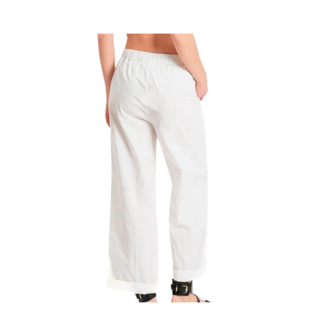 Pantalone Popeline Dritto Con Pences Vicolo

TAB2001