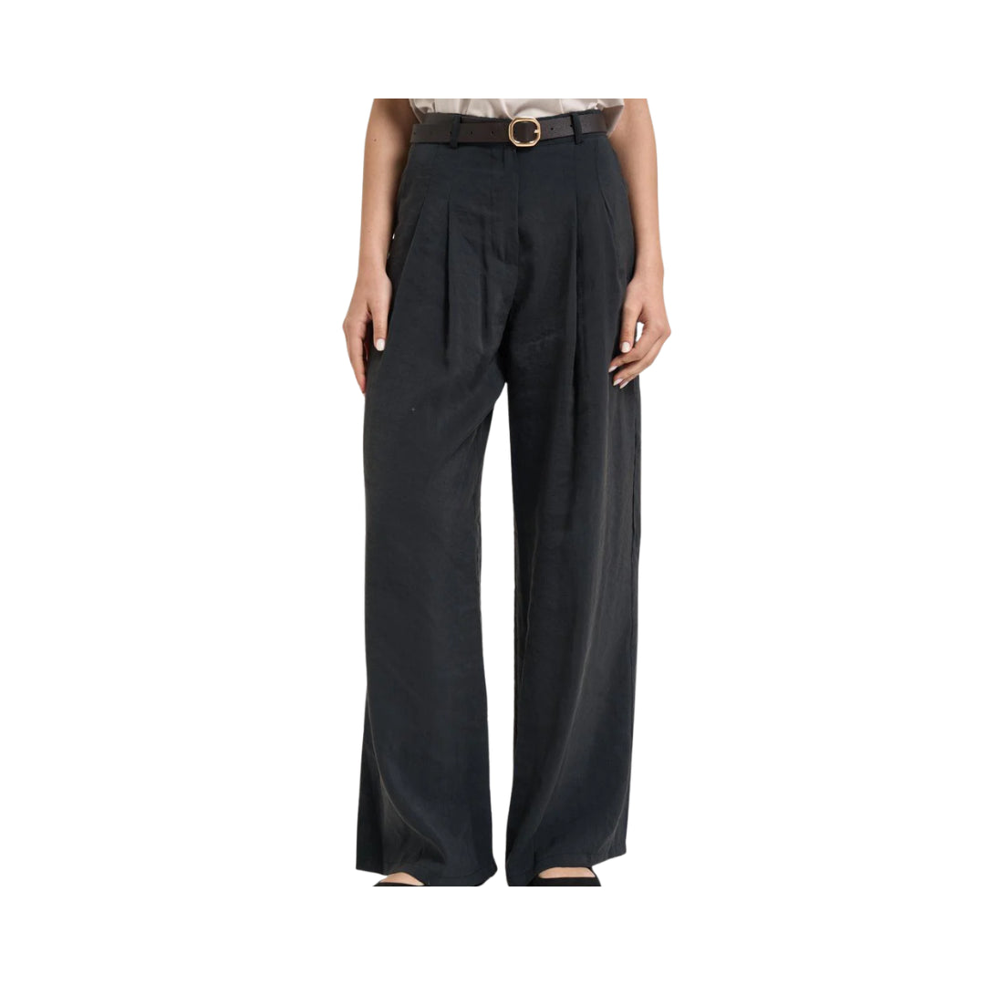 Pantalone Donna Con Pinces Vicolo

TAB2072