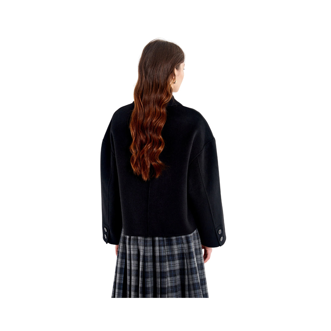 Vicolo Giacca Corta in Lana

TF0011