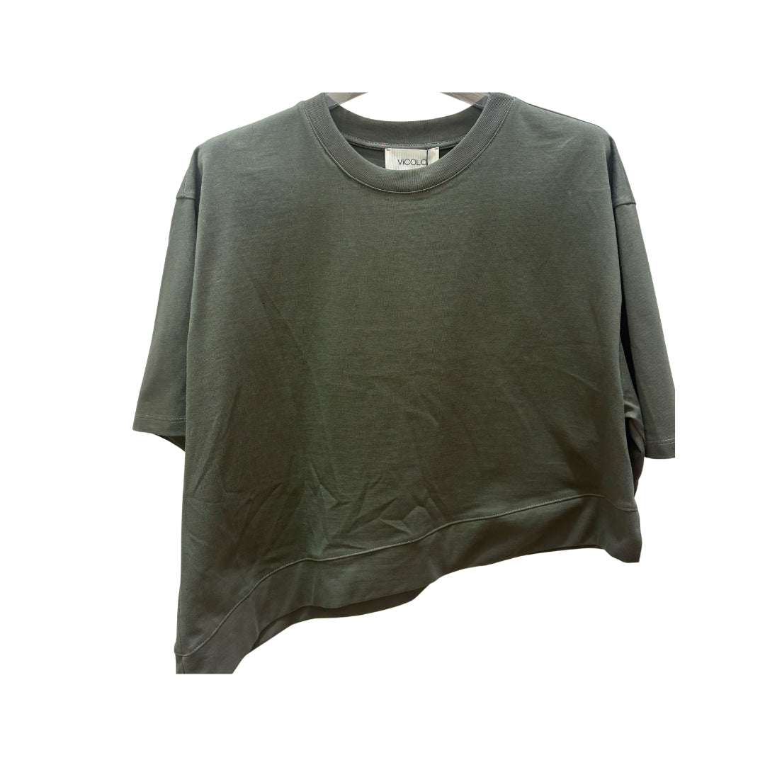 T-Shirt Asimmetrica A Mezza Manica VICOLO

UAB0281