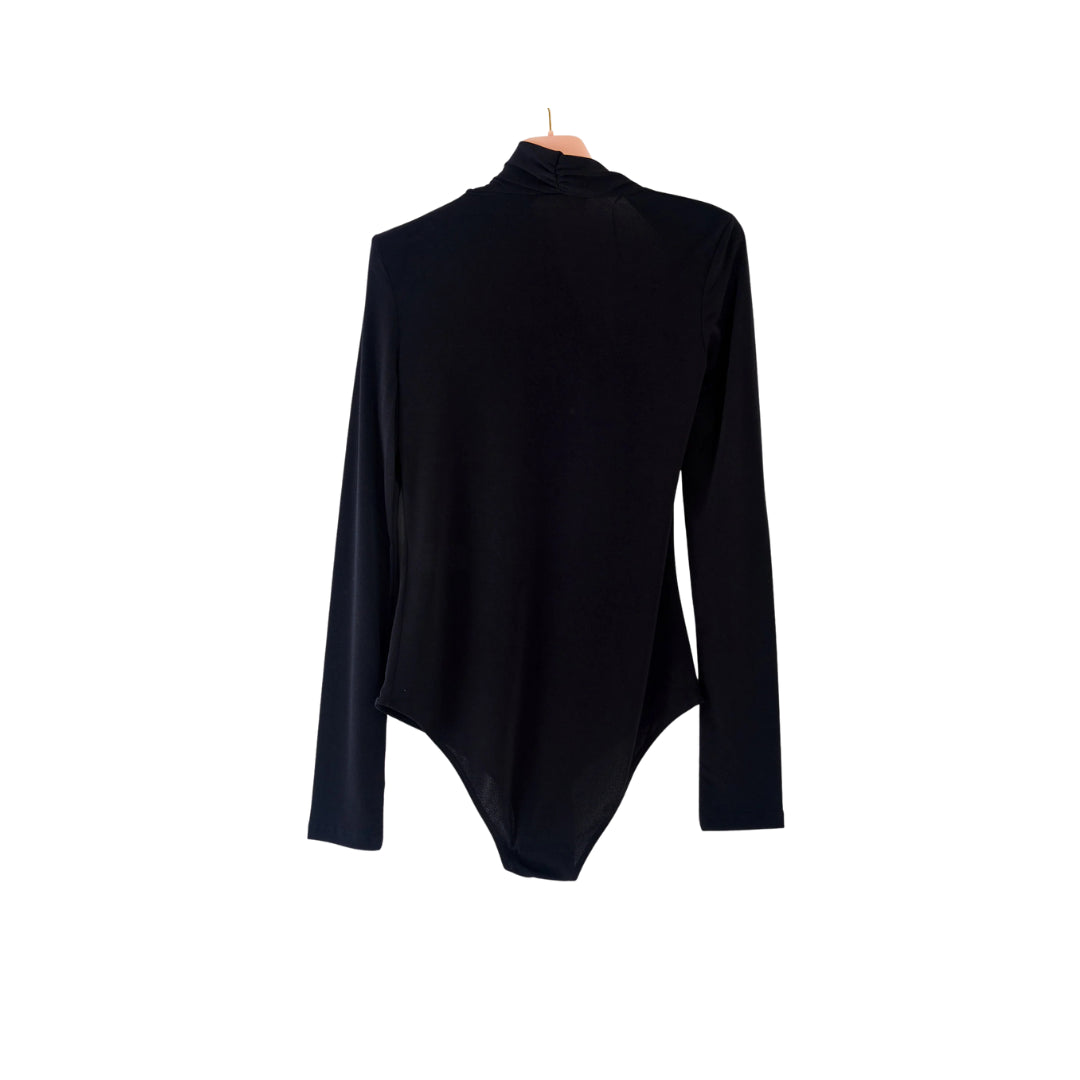 Vicolo Body con Scollo Asimmetrico

UF0021